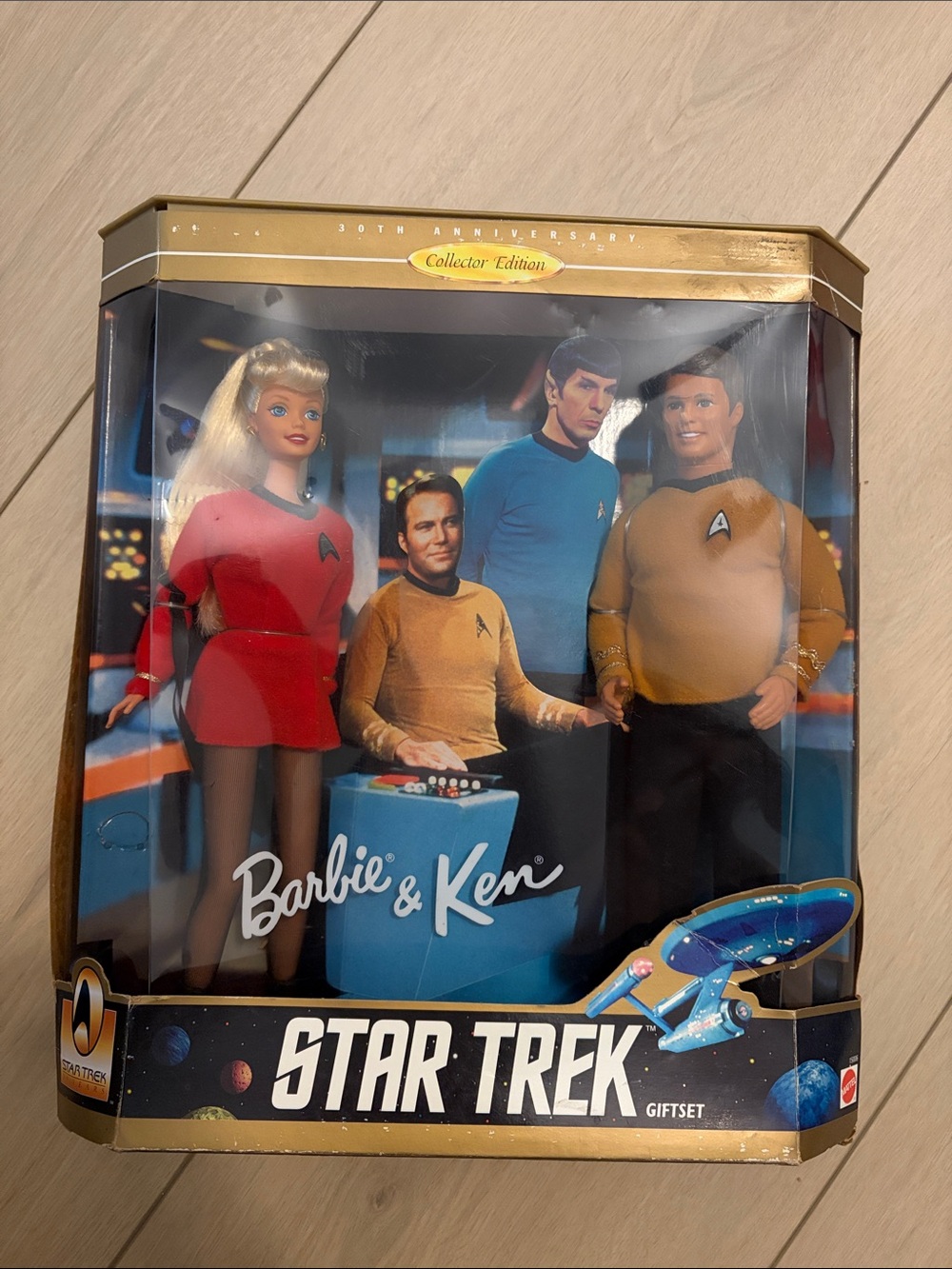 Star Trek Collector Edition Giftset - Red & Gold